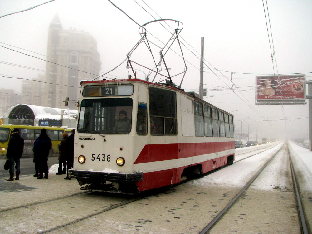 Saint-Petersburg, LM-68M č. 5438