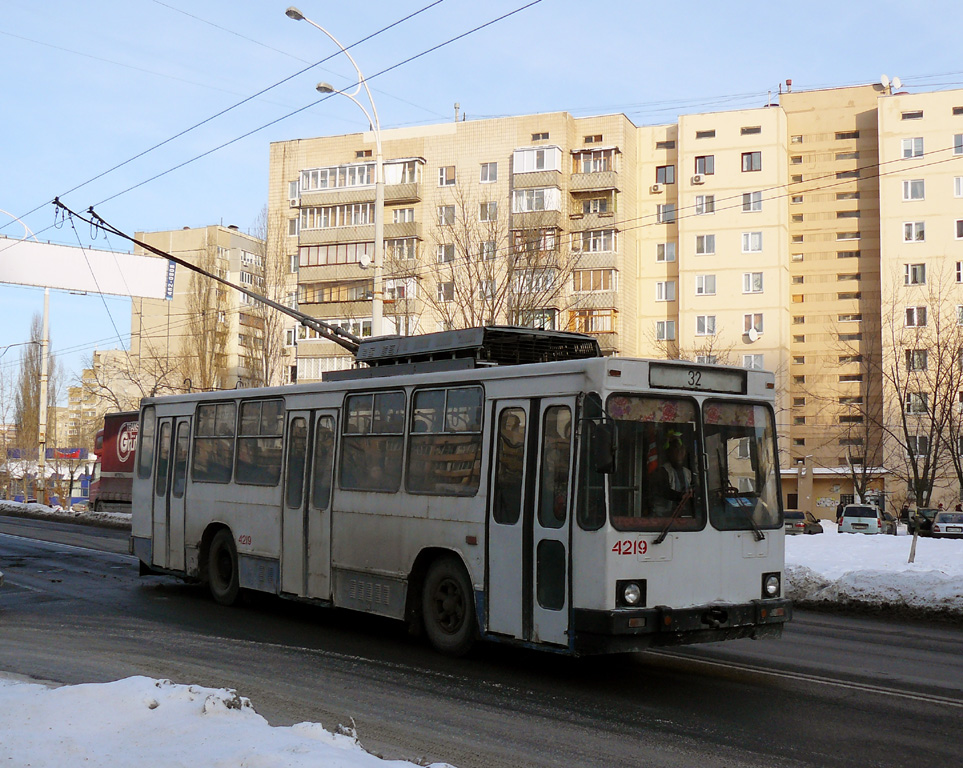 Kijevas, YMZ T2 nr. 4219