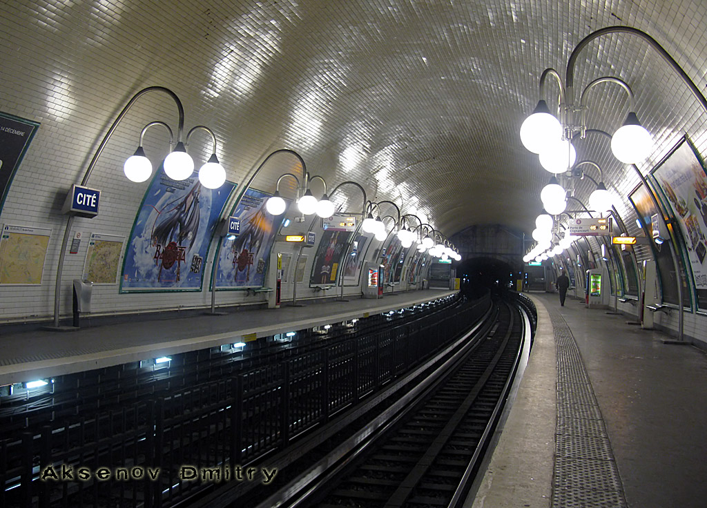 Большой Париж -  Версаль -  Ивелин — Метрополитен — Линия 4