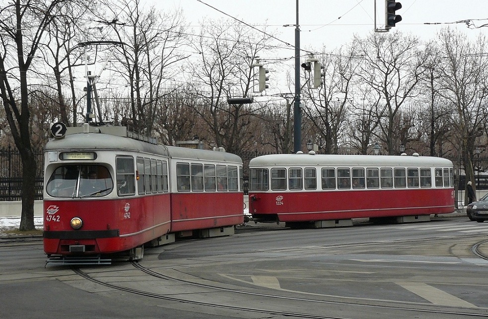 Вена, SGP Type E1 № 4742; Вена, Lohner Тype c3 № 1224