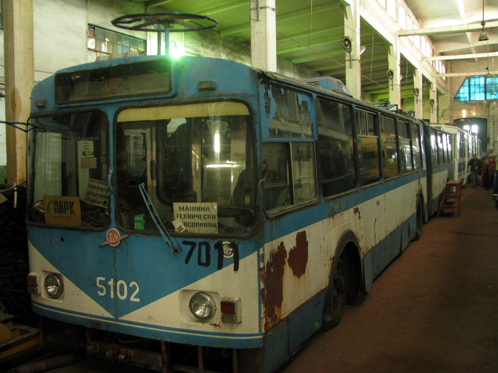 Saint-Pétersbourg, ZiU-683B [B00] N°. 5102