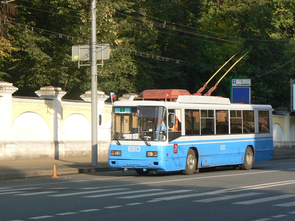 Москва, БТЗ-52761Р № 6913