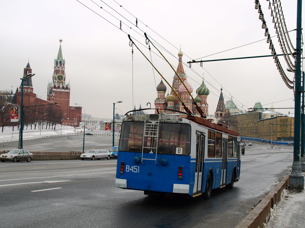 Москва, ЗиУ-682Г-016.02 (с широкой 1-й дверью) № 8451