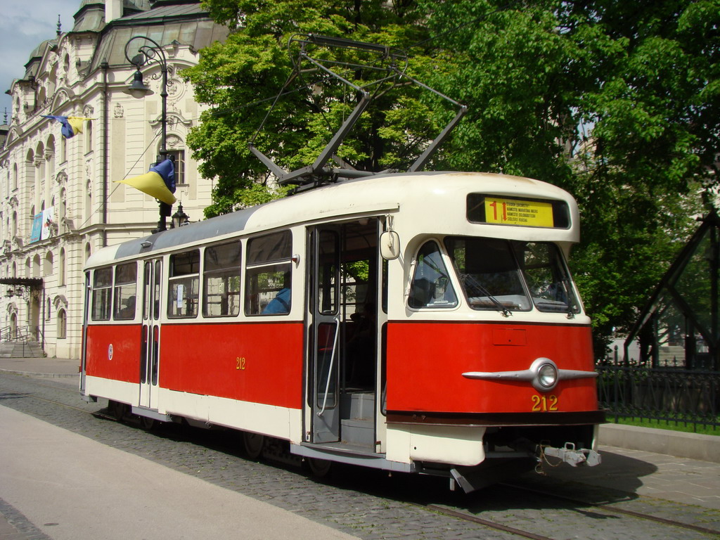 Kassa, Tatra T2 — 212