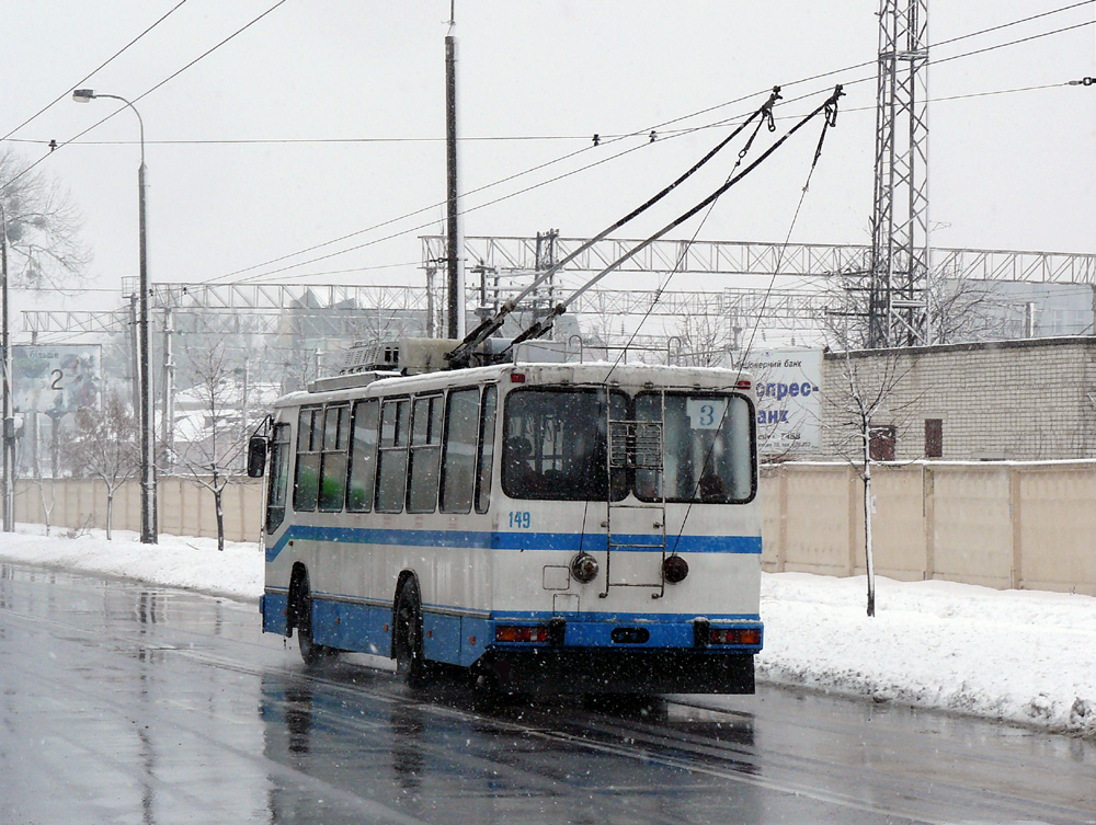 Ровно, ЮМЗ Т2 № 149