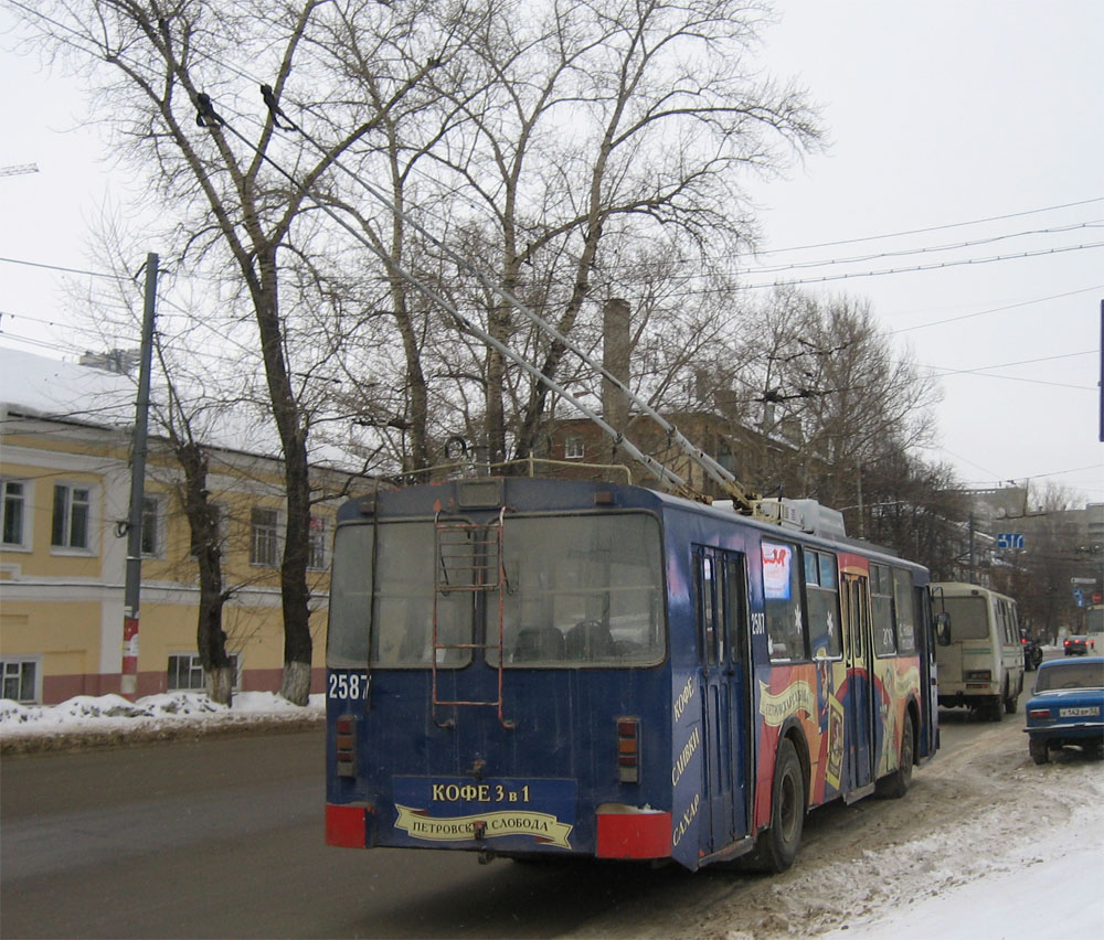 Нижний Новгород, Нижтролл (ЗиУ-682Г) № 2587