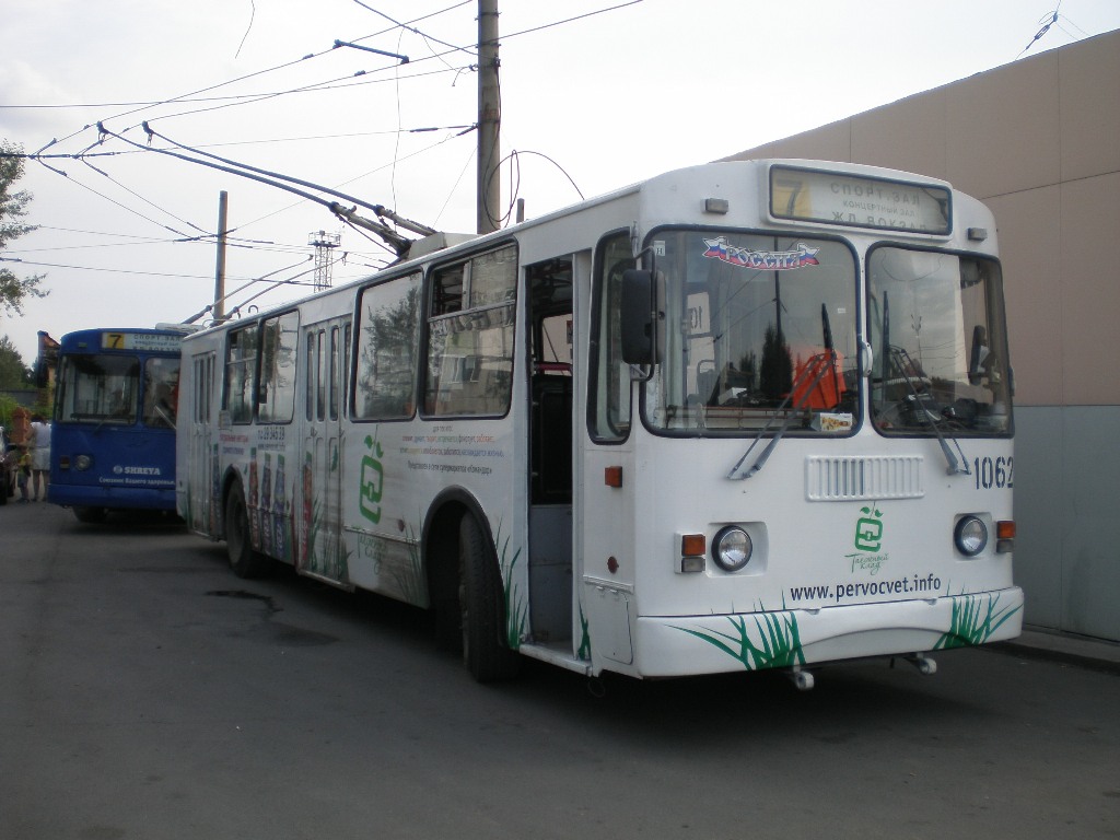 Красноярск, ЗиУ-682Г-016 (018) № 1062