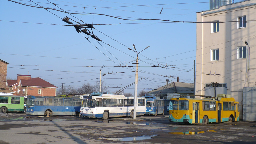 Таганрог, ЗиУ-682Г [Г00] № 79; Таганрог, БТЗ-5276-04 № 64; Таганрог, ЗиУ-682Г [Г00] № 83; Таганрог — Разные фотографии