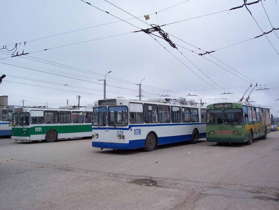 Севастополь, ЗиУ-682В-013 [В0В] № 1178; Севастополь, ЗиУ-682Г [Г00] № 1194