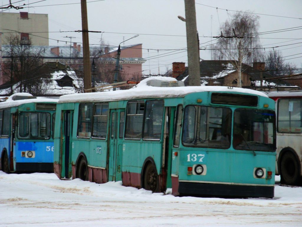 Тверь, ЗиУ-682В № 137