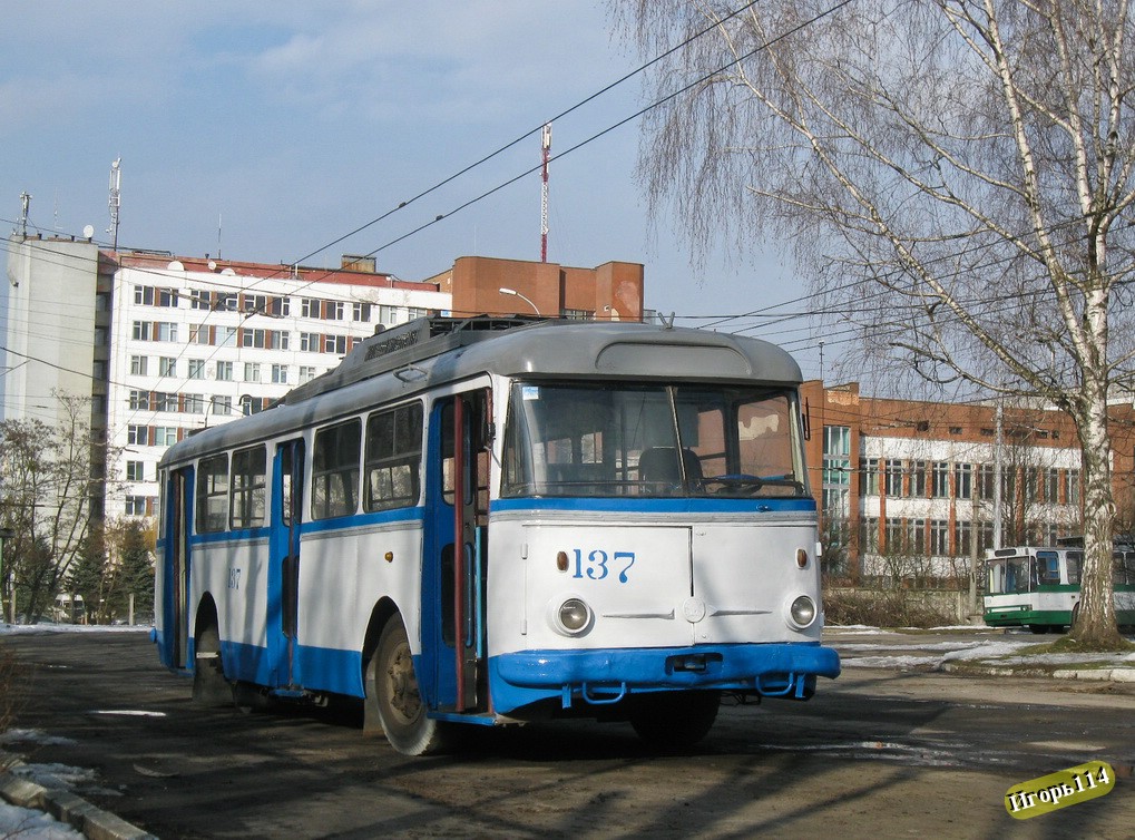 Ровно, Škoda 9TrHT28 № 137