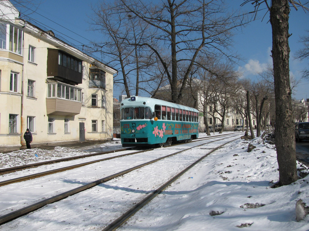 Владивосток, РВЗ-6М2 № 229; Владивосток — Тематические трамваи