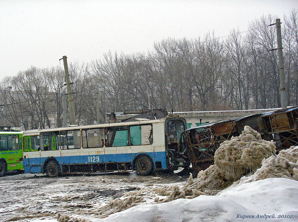 Орёл, ЗиУ-6205 [620500] № 1129; Орёл — Списанные троллейбусы в депо