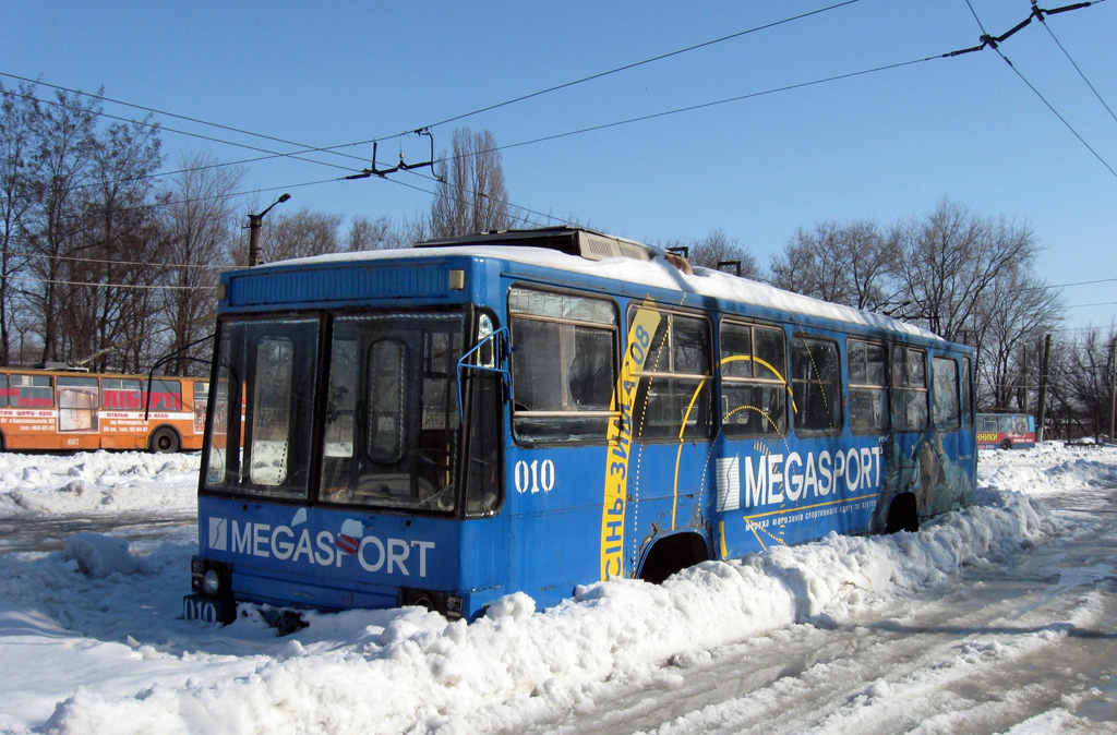 Кривой Рог, ЮМЗ Т1Р (Т2П) № 010