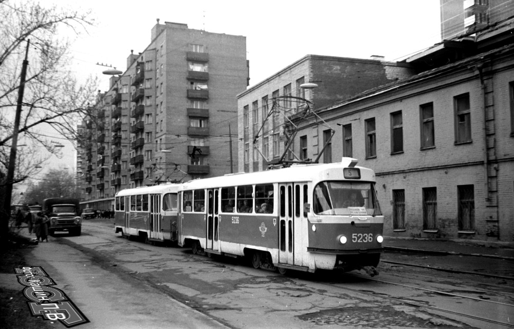 Moscow, Tatra T3SU № 5236