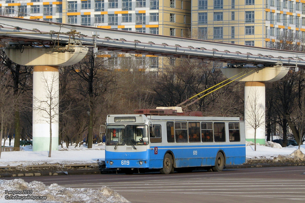 Москва, ЗиУ-682Г-016.02 № 6119