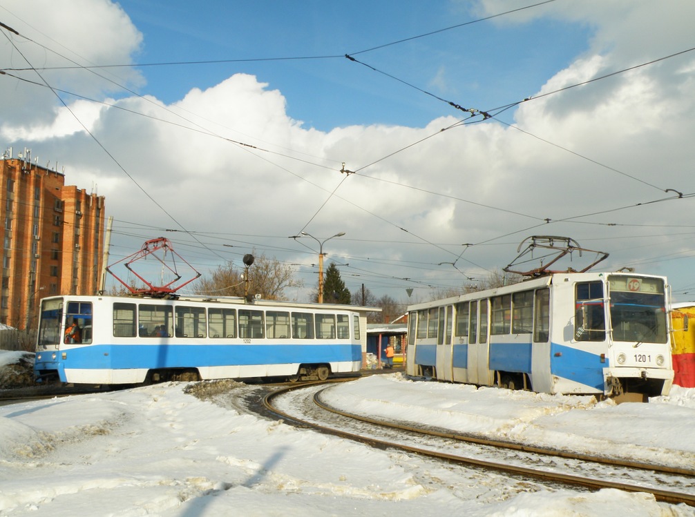 Нижний Новгород, 71-608К № 1202; Нижний Новгород, 71-608К № 1201