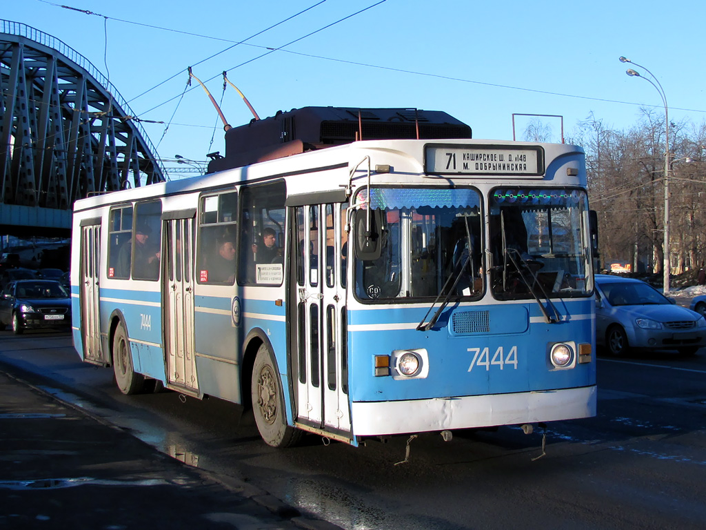 Москва, ЗиУ-682ГМ1 (с широкой передней дверью) № 7444