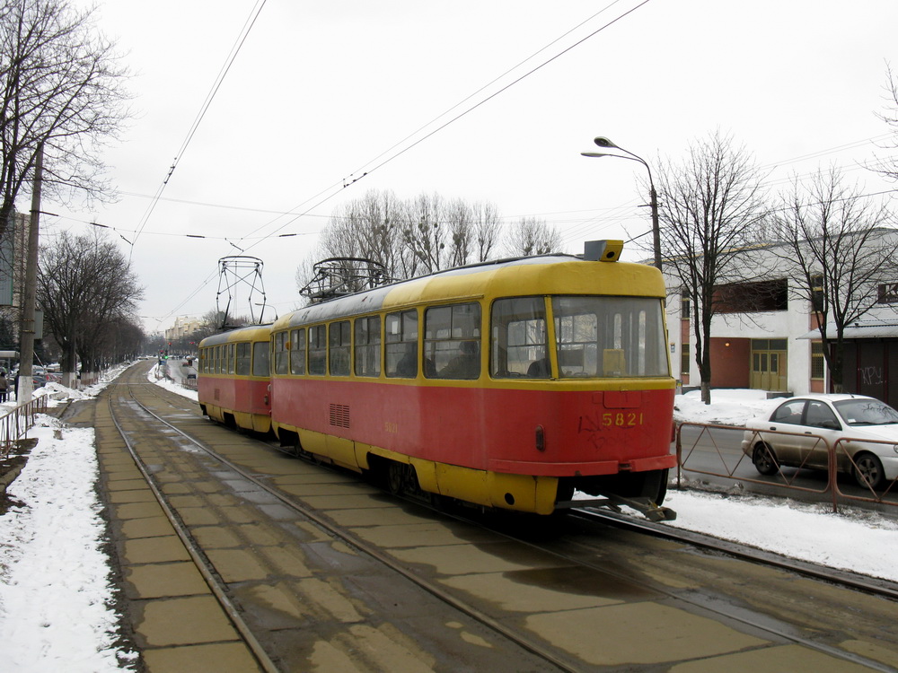 Киев, Tatra T3SU № 5821