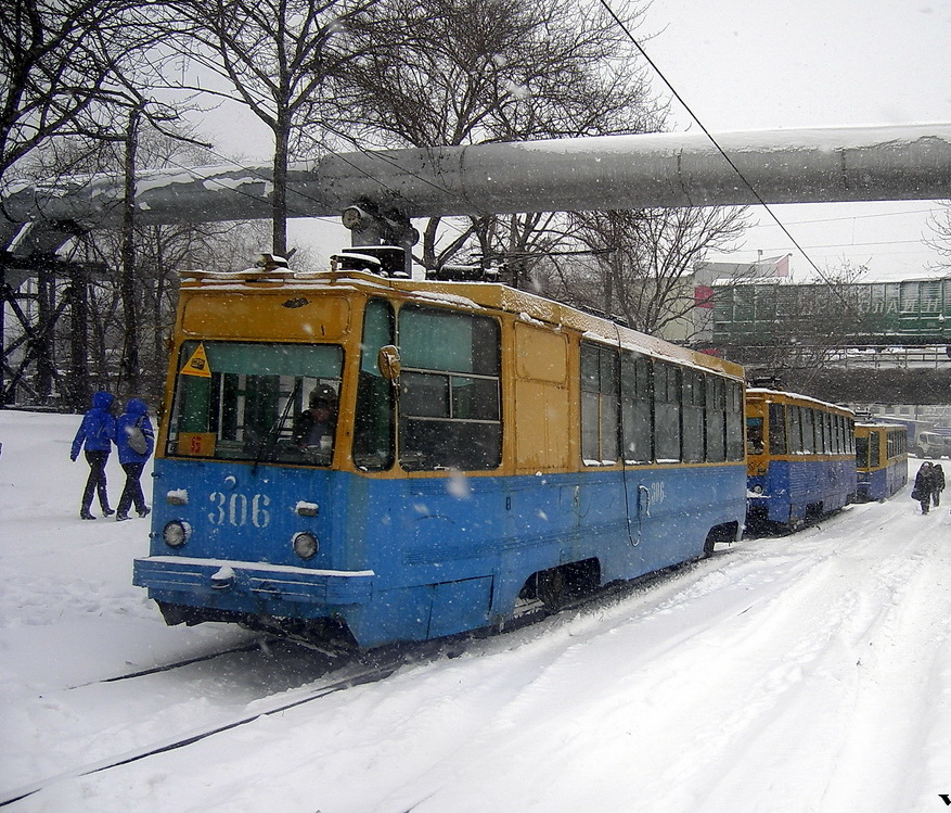 Владивосток, 71-132 (ЛМ-93) № 306