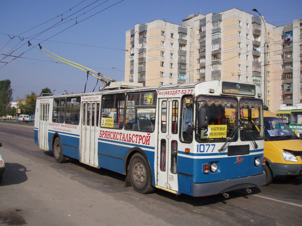 Брянск, ЗиУ-682Г-016 (012) № 1077