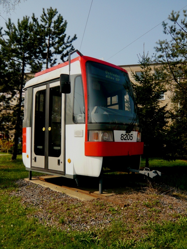 Прага, Tatra T3R (1995) № 8205