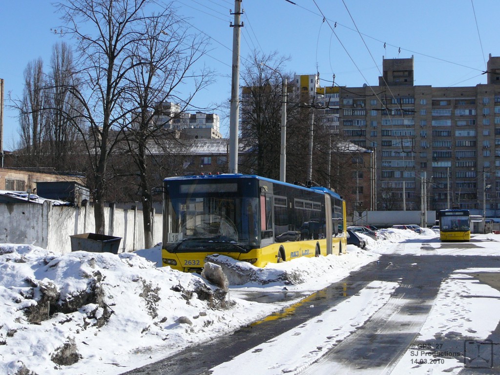 Киев, ЛАЗ E301D1 № 2632