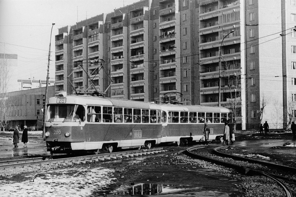 Екатеринбург, Tatra T3SU № 200; Екатеринбург, Tatra T3SU № 197