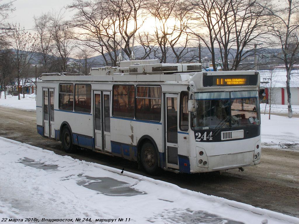 Vladivostok, ZiU-682G-016.02 č. 244