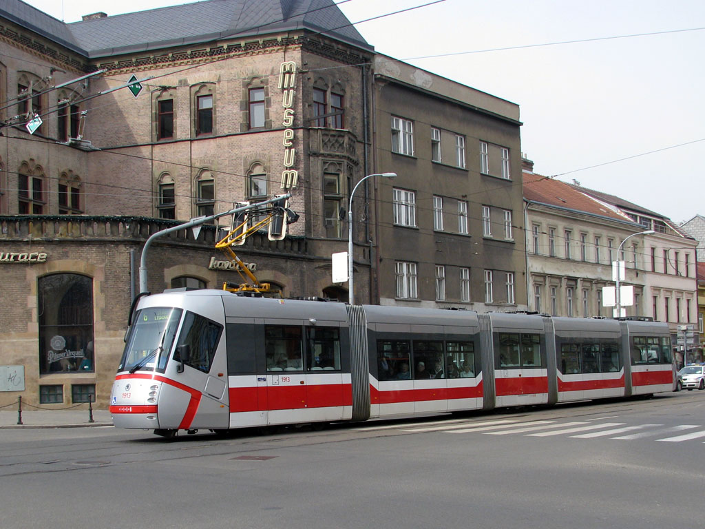 Брно, Škoda 13T Elektra № 1913