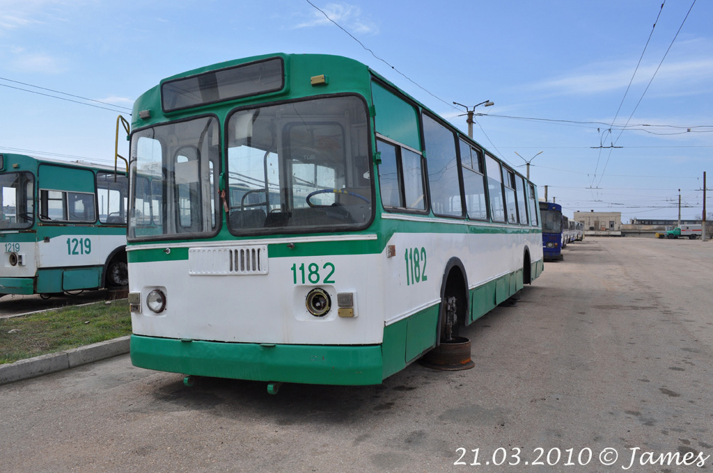 Севастополь, ЗиУ-682Г [Г00] № 1182
