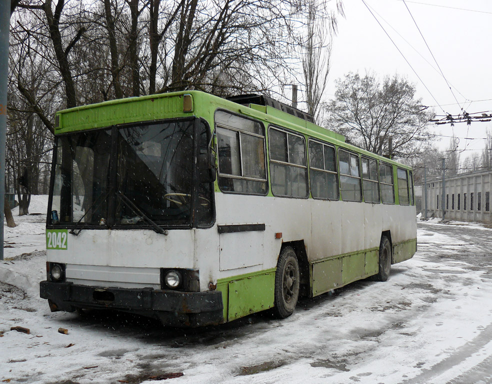 Днепр, ЮМЗ Т1Р (Т2П) № 2042