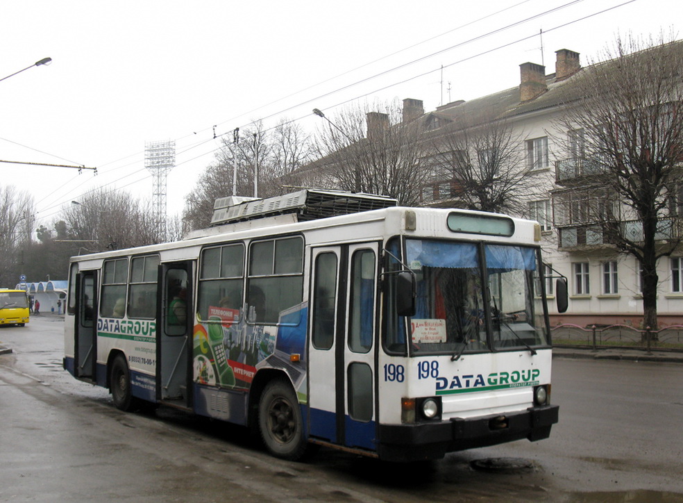 Luck, YMZ T2 č. 198