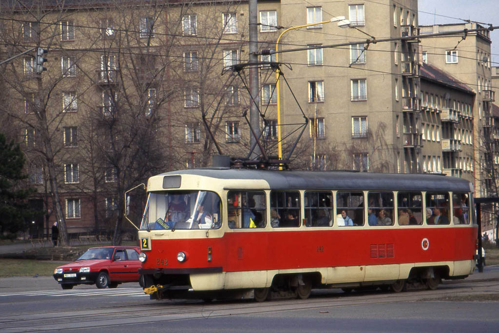 Мост ― Литвинов, Tatra T3SUCS № 242