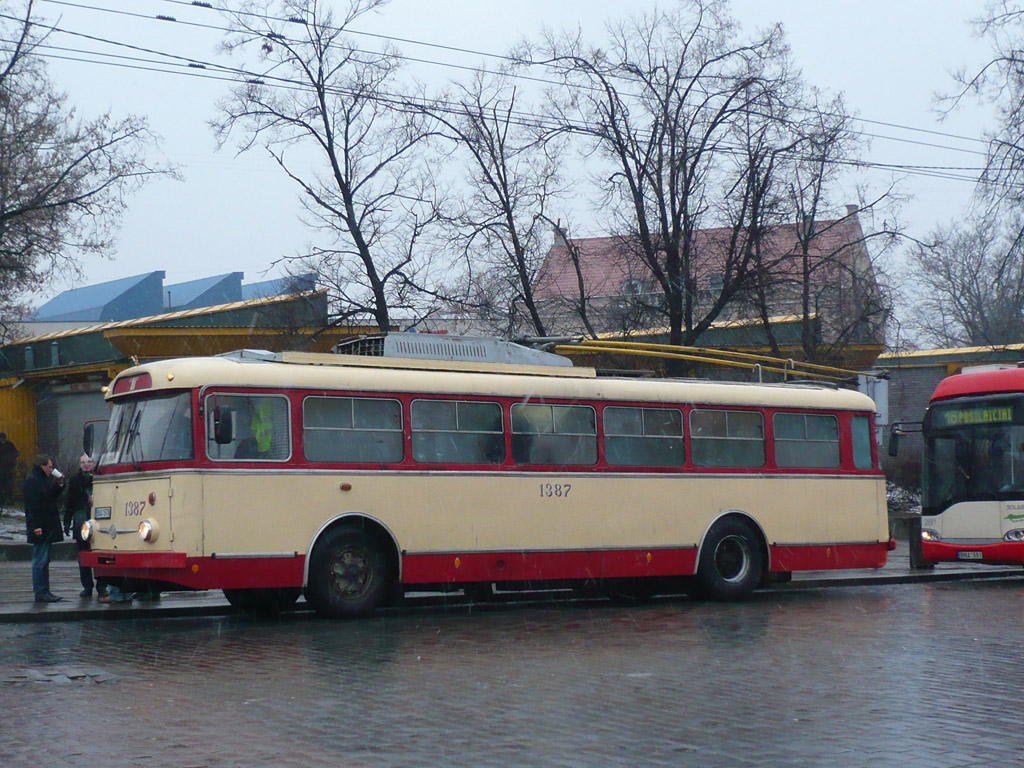 Вильнюс, Škoda 9TrH29 № 1387