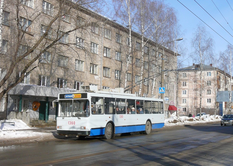 Ижевск, ВМЗ-5298-22 № 1360