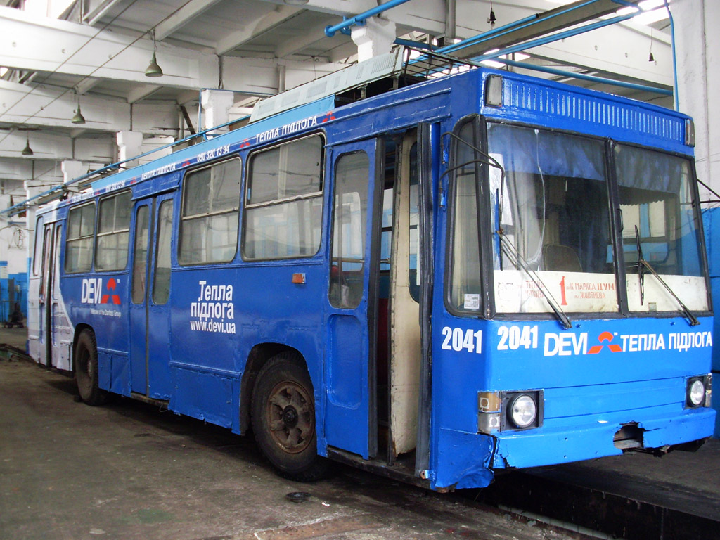 Днепр, ЮМЗ Т1Р (Т2П) № 2041
