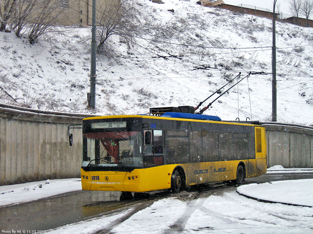Kyjev, LAZ E183D1 č. 1918