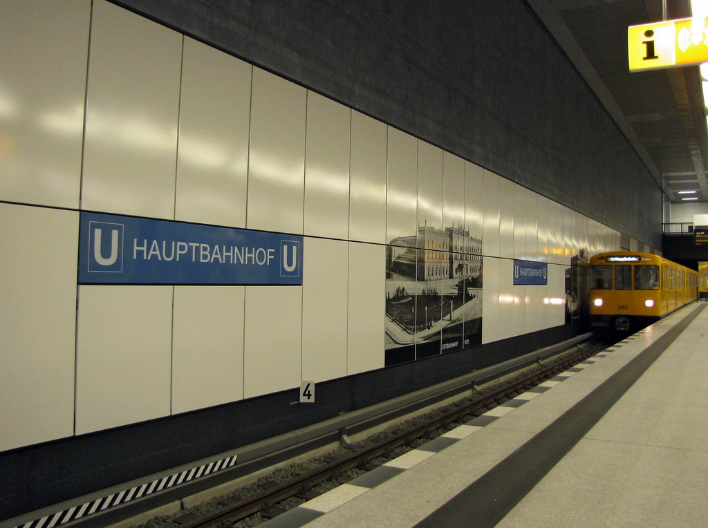 Берлин — U-Bahn — линия U55