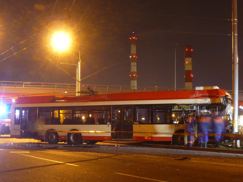 Вильнюс, Solaris Trollino II 15 AC № 2718; Вильнюс — Проишествия, ДТП, поломки