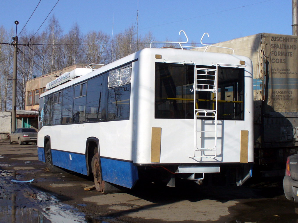 Киров, БТЗ-52764Р № 452
