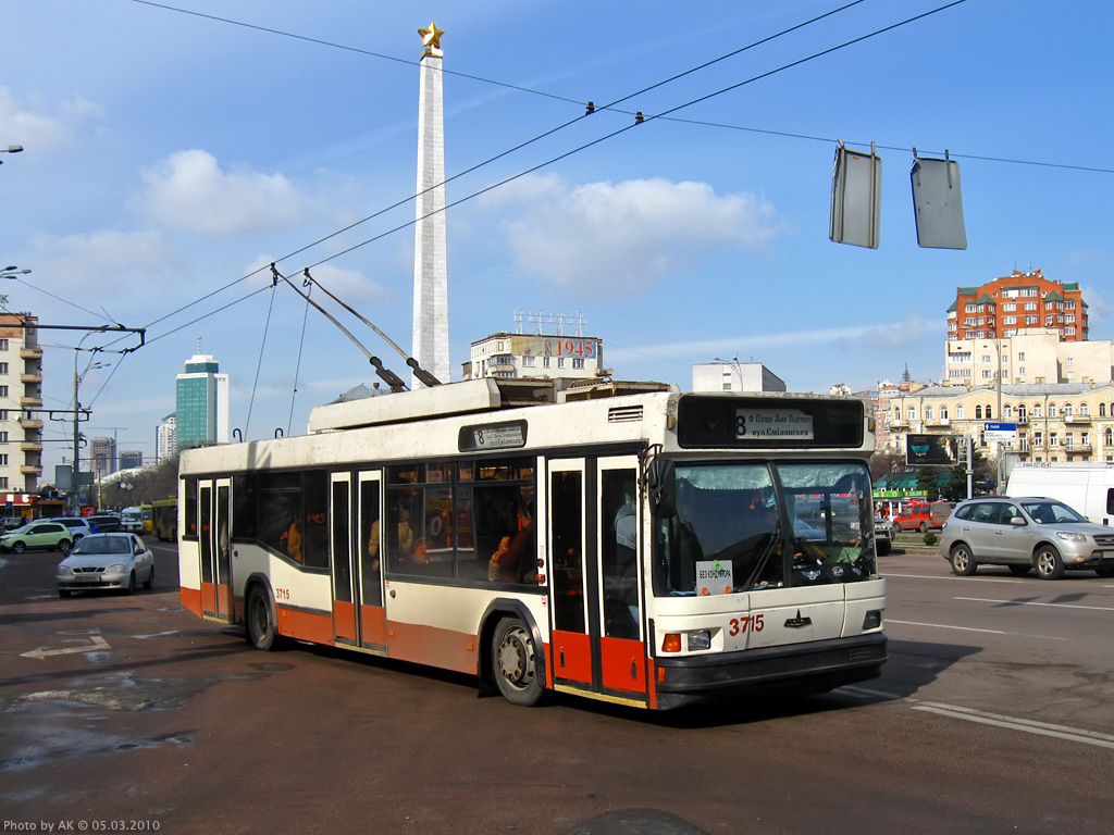 Киев, МАЗ-103Т № 3715