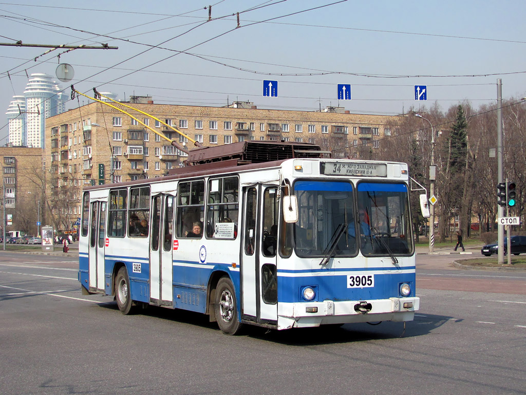 Москва, ЮМЗ Т2 № 3905