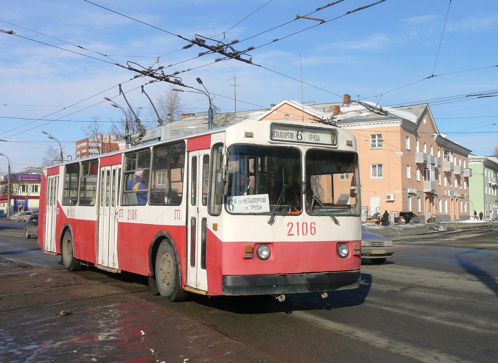 Ижевск, ЗиУ-682В [В00] № 2106