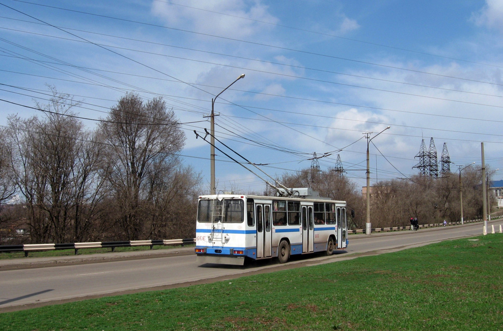 Кривой Рог, ЮМЗ Т2 мод. 7 № 666