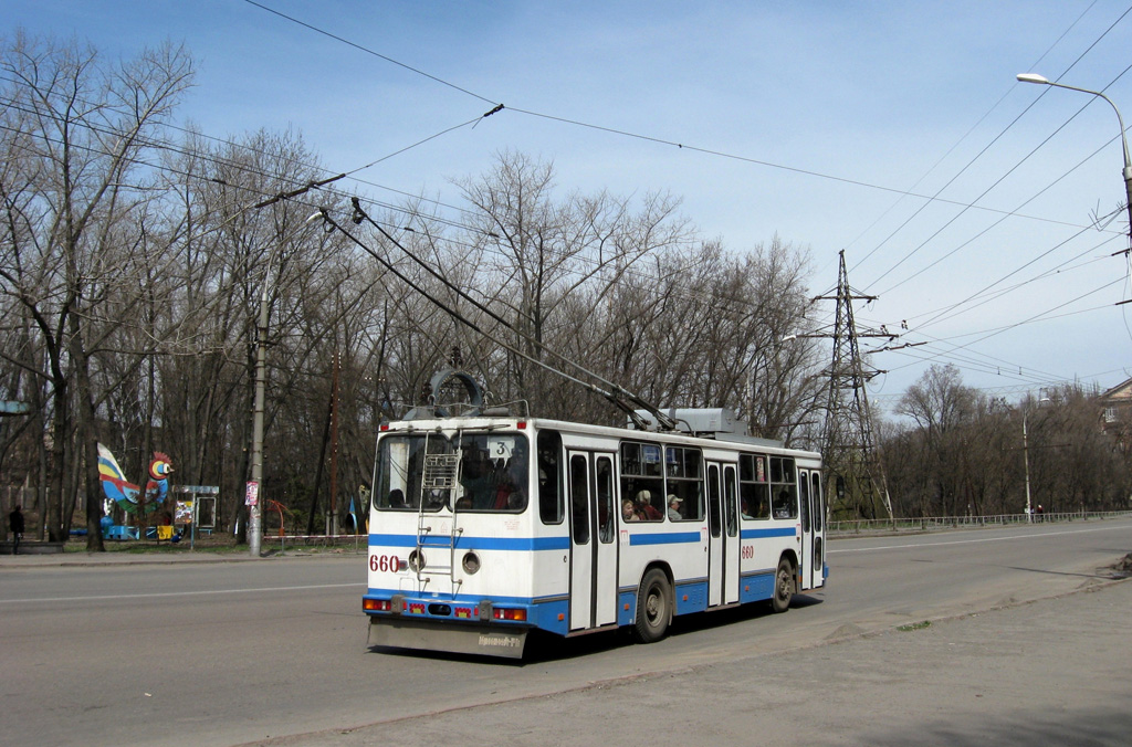 Krîvîi Rih, YMZ Т2 mod. 7 Nr. 660