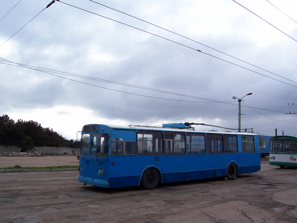 Севастополь, ЗиУ-682Г [Г00] № 1212