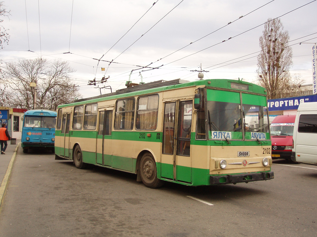 Крымский троллейбус, Škoda 14Tr89/6 № 2102