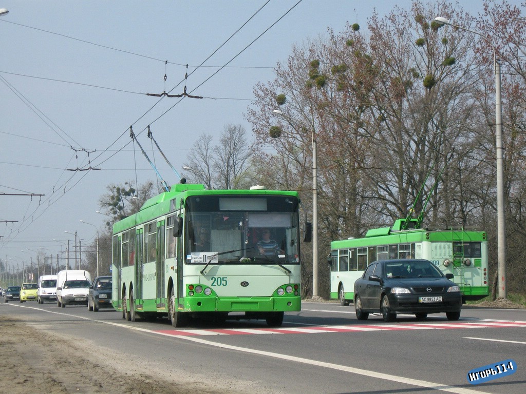 Луцк, Bogdan E231 № 205; Луцк — Memorial Sunday, routes to Harazdzha Луцк, Bogdan E231 № 205; Луцк — Memorial Sunday, routes to Harazdzha