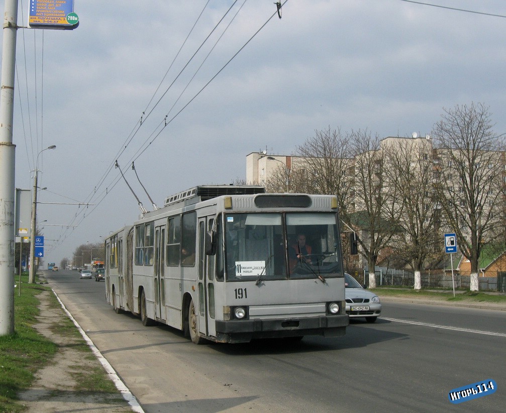 Луцк, ЮМЗ Т1 № 191; Луцк — Проводное воскресение, маршруты на с. Гаразджа
